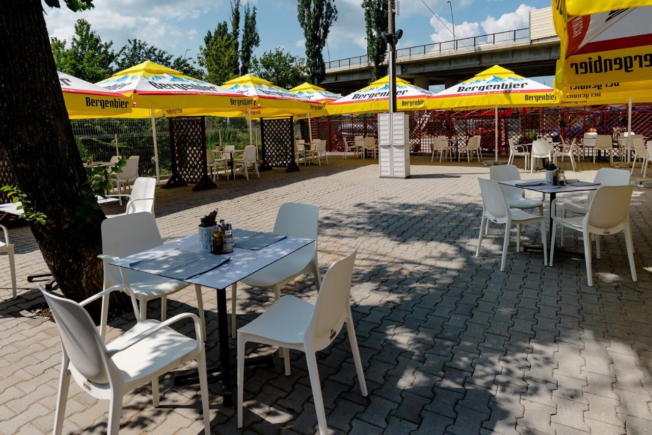 Pensiunea Vialux Bacău Esterno foto