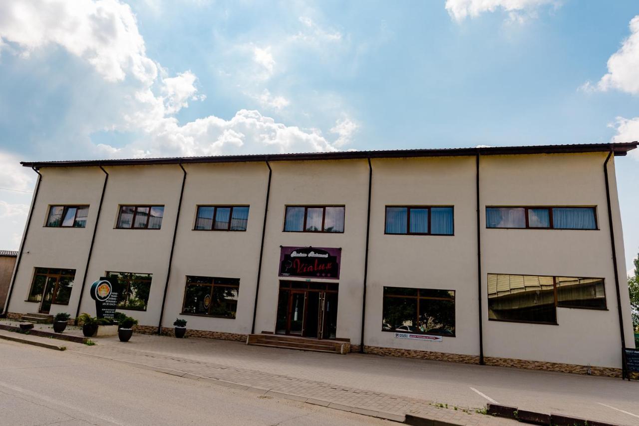 Pensiunea Vialux Bacău Esterno foto